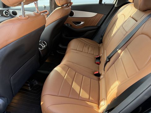 Used 2022 Mercedes-Benz GLC 300 image 25