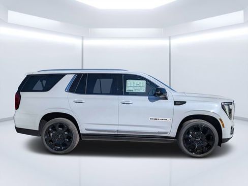 New 2026 GMC Yukon Denali w/ Denali Reserve Package AWD/4WD image 2