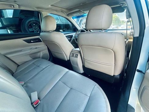 Used 2016 Nissan Altima 2.5 SL w/ 2.5 Technology w/LED Package FWD image 14