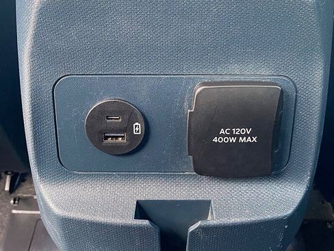 Certified 2024 Ford Maverick Lariat w/ Black Appearance Package image 45