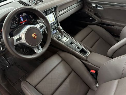 Used 2014 Porsche 911 Turbo image 11