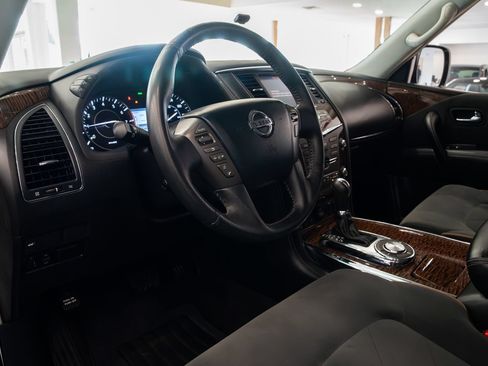 Used 2018 Nissan Armada SV w/ Driver Package RWD image 17