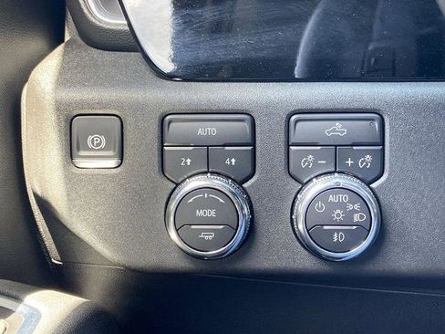 New 2025 GMC Sierra 1500 Elevation w/ Preferred Package AWD/4WD image 14