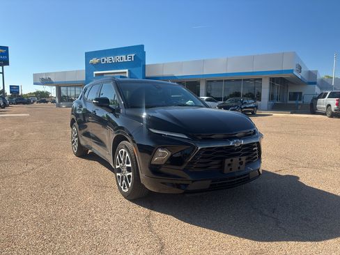 Used 2024 Chevrolet Blazer RS w/ Driver Confidence II Package AWD/4WD image 2