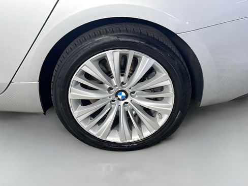 Used 2017 BMW 550i Gran Turismo xDrive w/ Executive Package AWD/4WD image 37