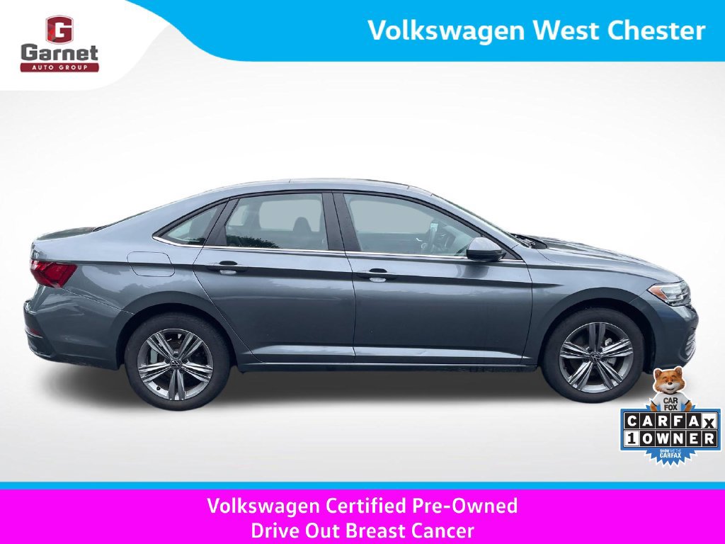 Certified 2024 Volkswagen Jetta SE w/ Panoramic Sunroof Package FWD image 7