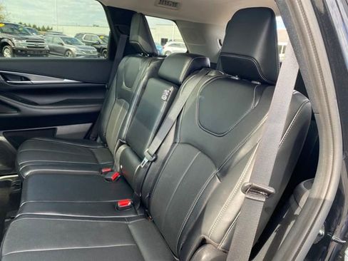 Used 2023 INFINITI QX60 Luxe image 19