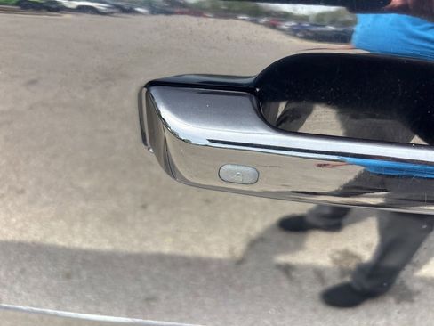 Used 2021 Ford F150 Lariat w/ Equipment Group 502A High image 21