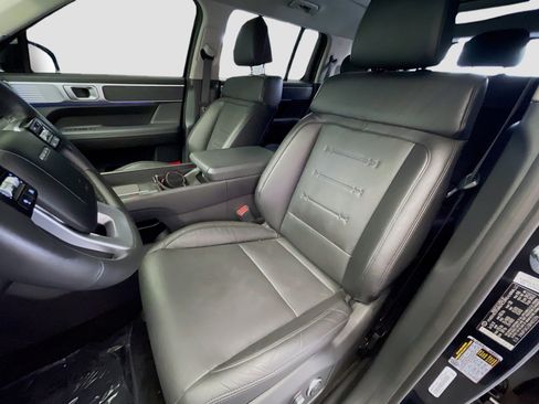 Used 2024 Hyundai Santa Fe Limited image 17