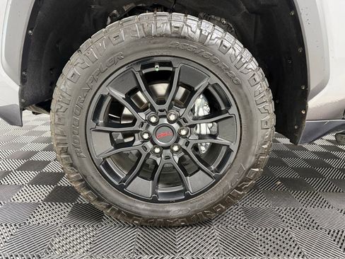 Used 2025 Toyota Tundra SR5 w/ SR5 Convenience Package AWD/4WD image 12