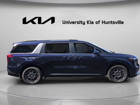New 2026 Kia Carnival EX FWD image 12