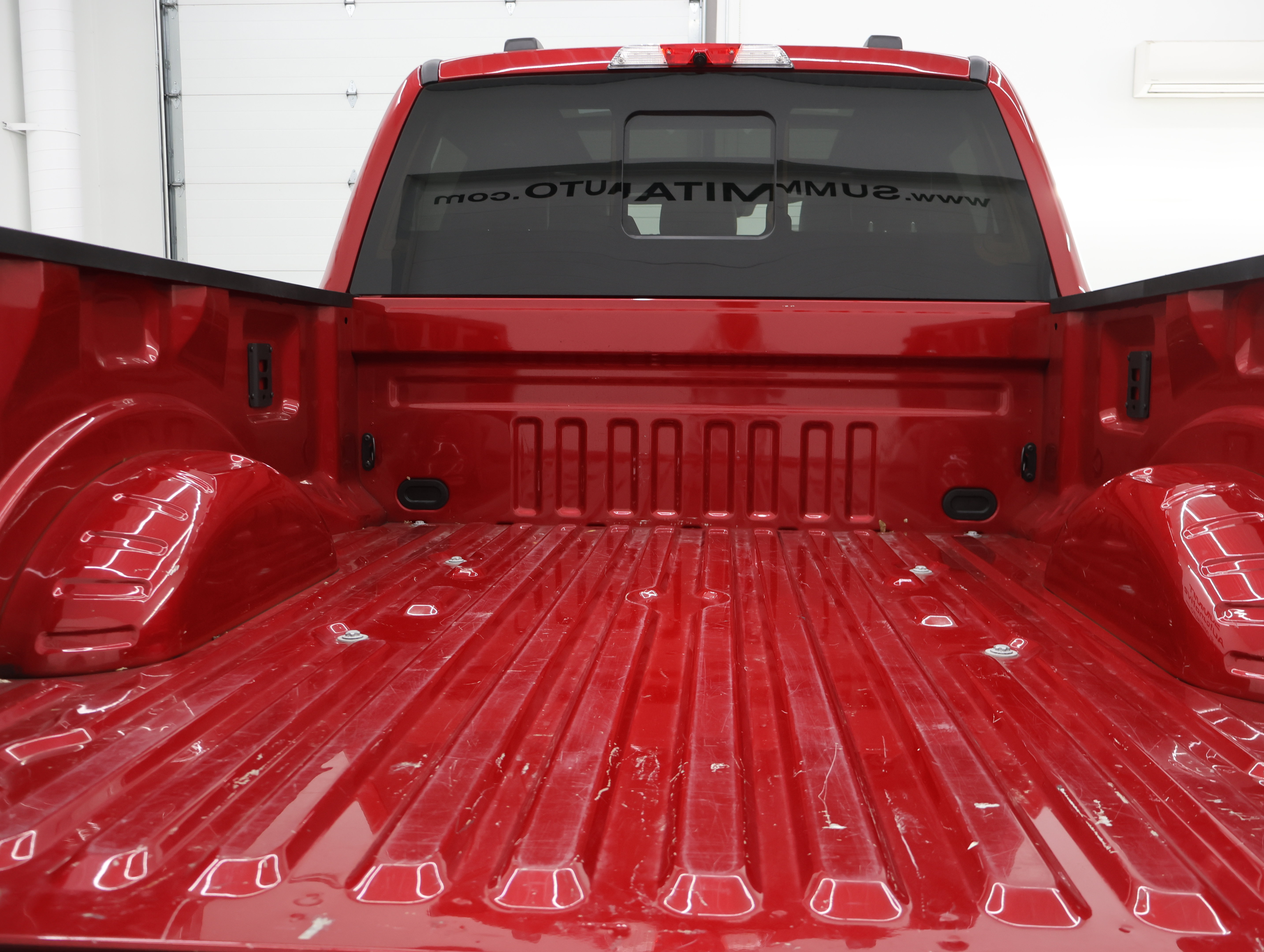 Used 2024 Ford F350 Platinum w/ FX4 Off-Road Package AWD/4WD image 33