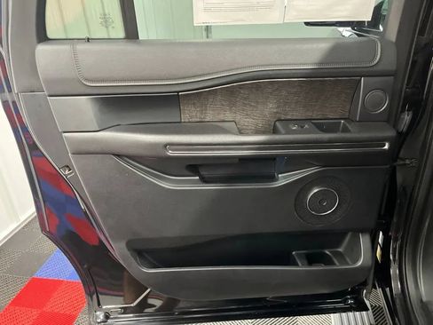 Used 2018 Ford Expedition Max Limited AWD/4WD image 20