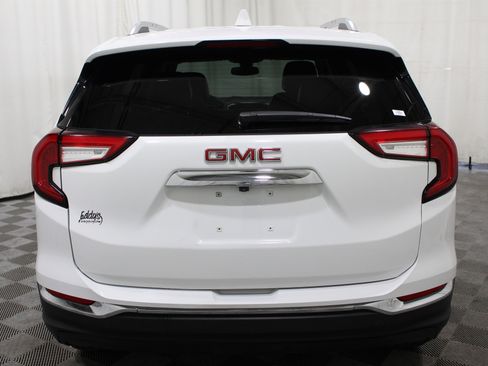 Used 2023 GMC Terrain SLT AWD/4WD image 32
