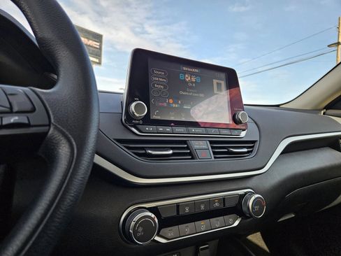 Used 2025 Nissan Altima 2.5 S image 16