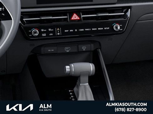 New 2025 Kia Niro LX image 23
