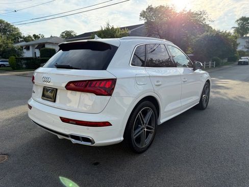 Used 2018 Audi SQ5 Premium Plus w/ S Sport Package AWD/4WD image 4