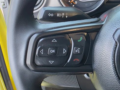 Used 2023 Jeep Gladiator Sport AWD/4WD image 18