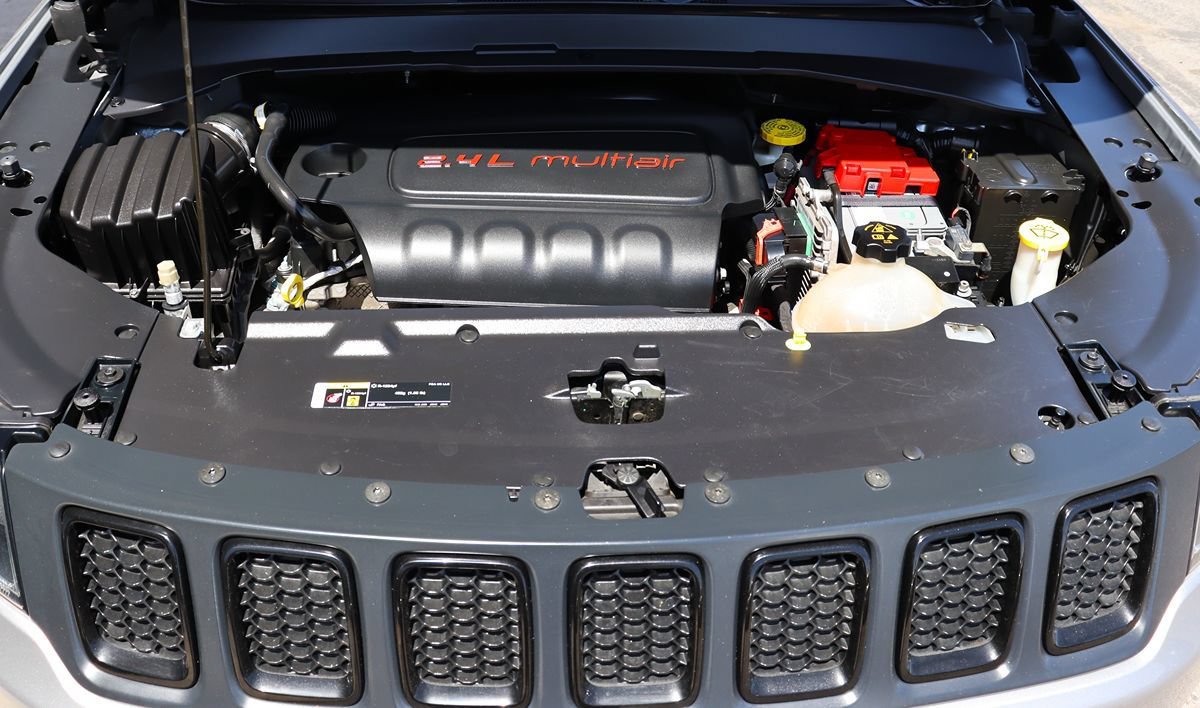 Used 2020 Jeep Compass Latitude FWD image 56