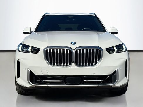 New 2025 BMW X5 xDrive50e w/ Climate Comfort Package image 9