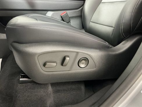 New 2027 Chevrolet Traverse LT w/ Sun and Wheel Package AWD/4WD image 6