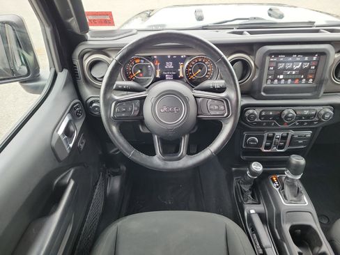 Used 2020 Jeep Wrangler Unlimited Sport S image 19