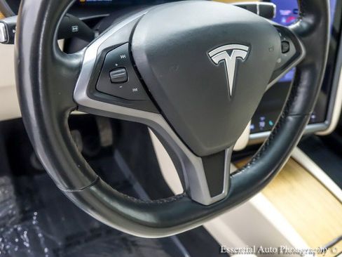 Used 2019 Tesla Model X 75D AWD/4WD image 17