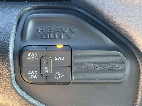 Used 2024 RAM 2500 Big Horn w/ Off Road Package AWD/4WD image 19