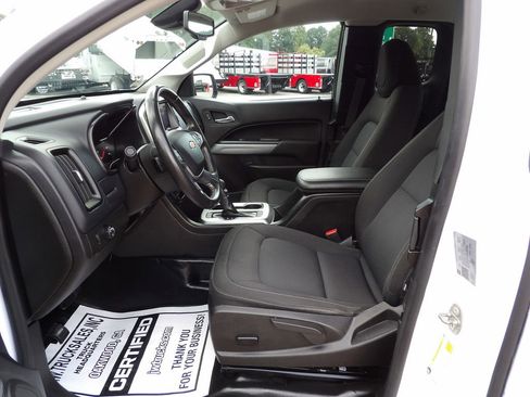 Used 2022 Chevrolet Colorado LT w/ Fleet Safety Package image 17