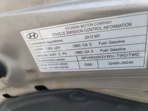 Used 2012 Hyundai Accent GLS FWD image 25