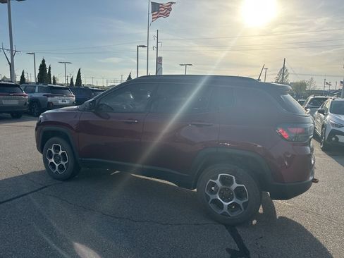 Used 2022 Jeep Compass Trailhawk w/ Trailhawk Elite Group AWD/4WD image 6