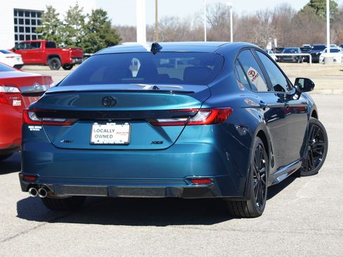 Used 2025 Toyota Camry XSE image 11