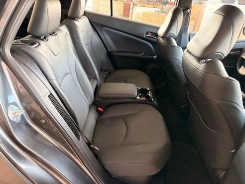 Used 2017 Toyota Prius Prime Premium FWD image 19
