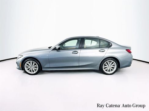 Used 2023 BMW 330i xDrive Sedan w/ Premium Package AWD/4WD image 4