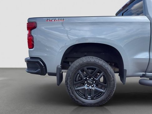 Used 2025 Chevrolet Silverado 1500 LT Trail Boss w/ Convenience Package II AWD/4WD image 22