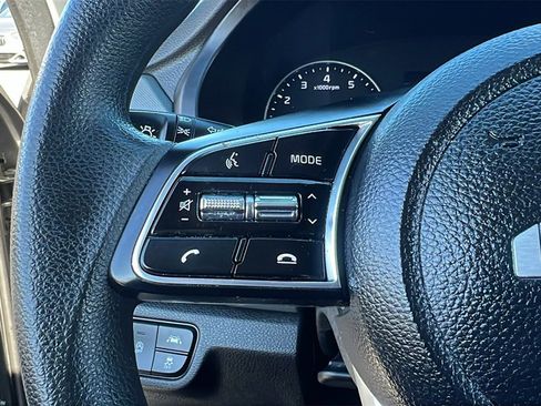 Used 2023 Kia Seltos LX image 27