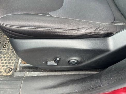 Used 2015 Jeep Cherokee Latitude w/ Comfort/Convenience Group image 7