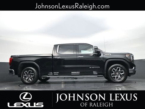 Used 2025 GMC Sierra 1500 SLT w/ SLT Premium Plus Package AWD/4WD image 20
