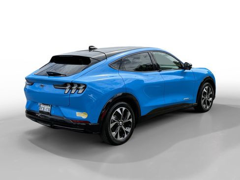 Used 2022 Ford Mustang Mach-E Premium RWD image 5