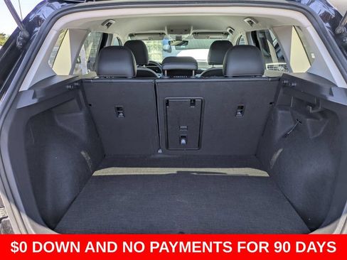 Used 2025 Volkswagen Taos SE AWD/4WD image 28