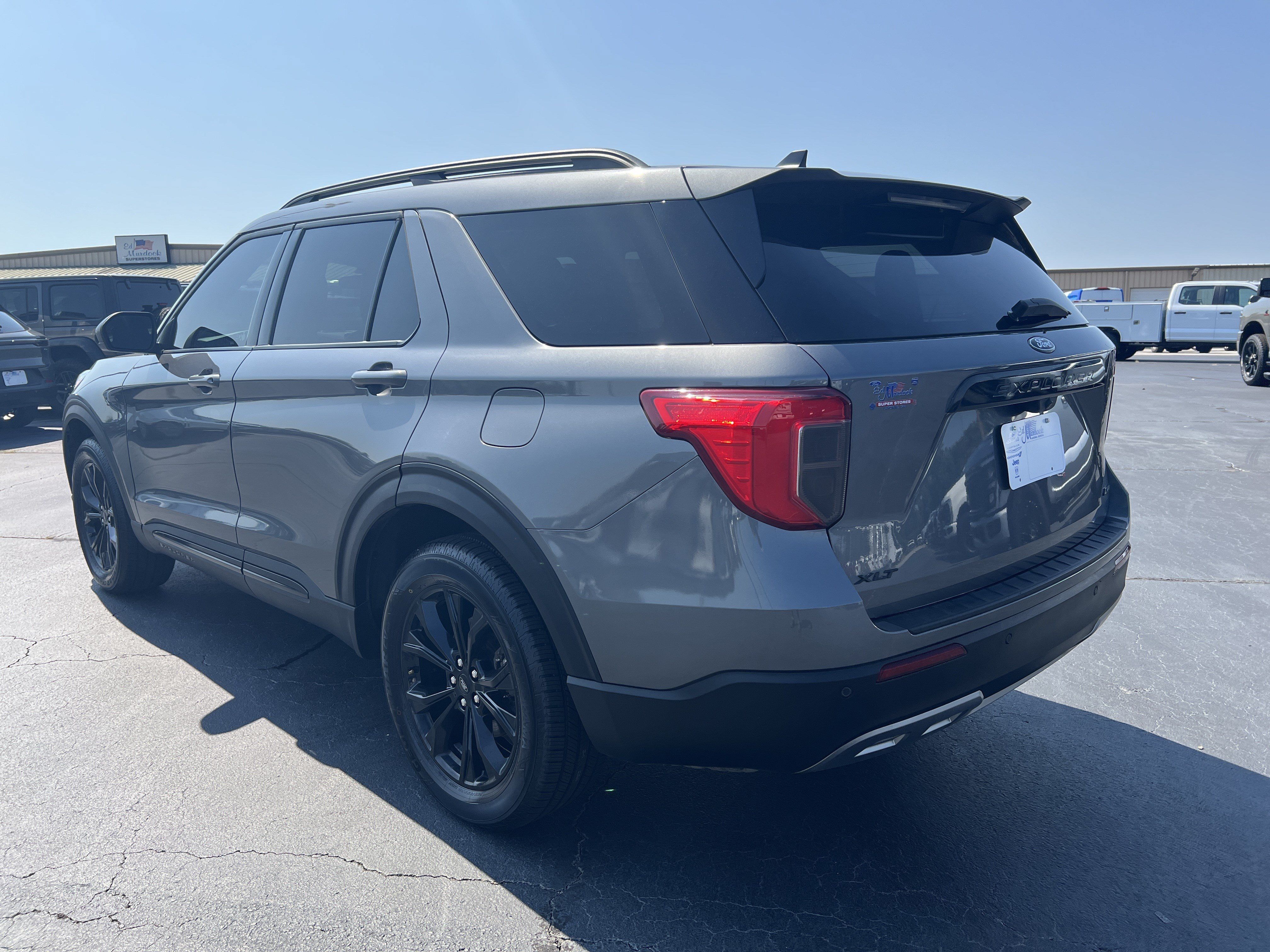 Used 2023 Ford Explorer XLT w/ Equipment Group 202A AWD/4WD image 7