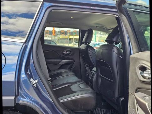 Used 2020 Jeep Cherokee Latitude Plus w/ Cold Weather Group image 9