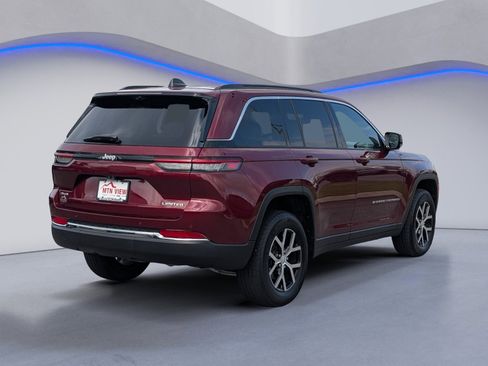 Used 2025 Jeep Grand Cherokee Limited w/ Luxury Tech Group II AWD/4WD image 9