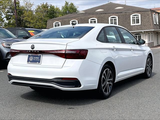 Certified 2025 Volkswagen Jetta Sport FWD image 8