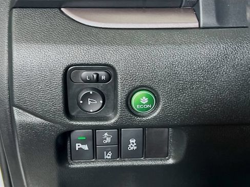 Used 2023 Honda Passport EX-L image 12