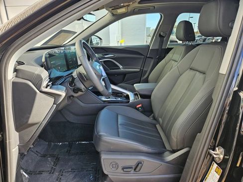 Certified 2025 Audi Q5 Premium w/ Convenience Package AWD/4WD image 19