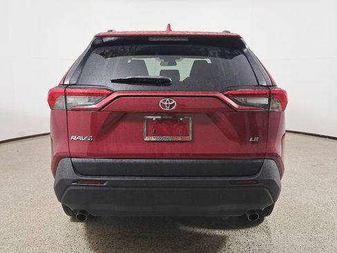 Used 2020 Toyota RAV4 LE image 6