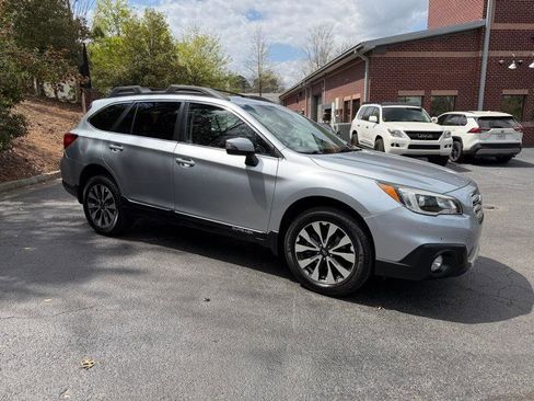 Used 2017 Subaru Outback 2.5i Limited image 12