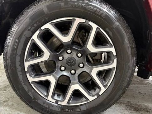 Used 2025 RAM 1500 Laramie AWD/4WD image 11