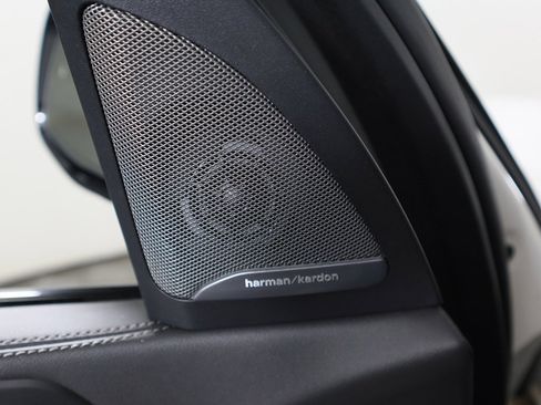 Used 2024 BMW X7 xDrive40i w/ M Sport Package image 39